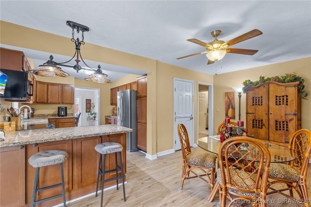 111 Trimingham Road, New Albany, IN 47150