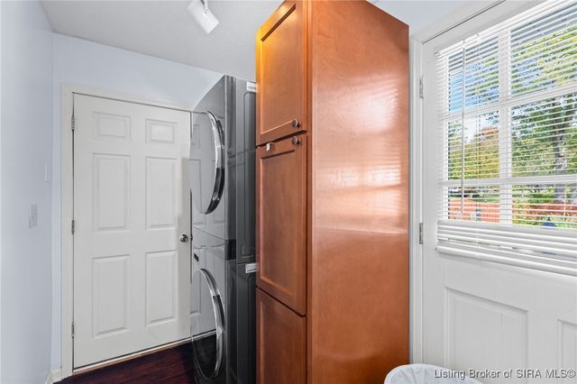 111 Trimingham Road, New Albany, IN 47150