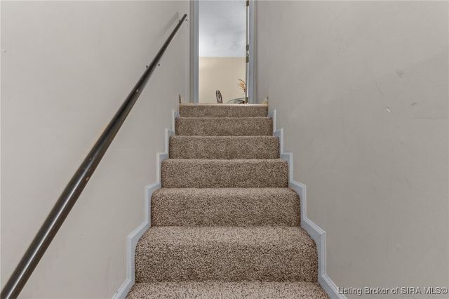 111 Trimingham Road, New Albany, IN 47150