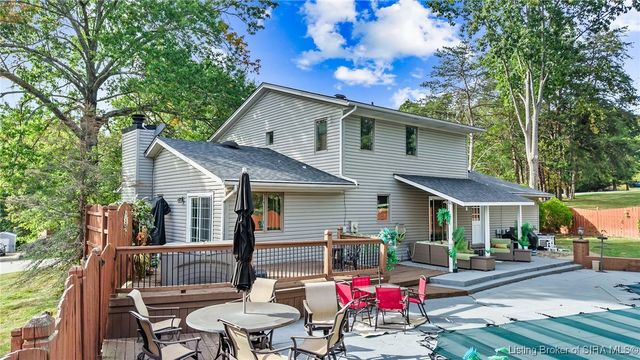 111 Trimingham Road, New Albany, IN 47150