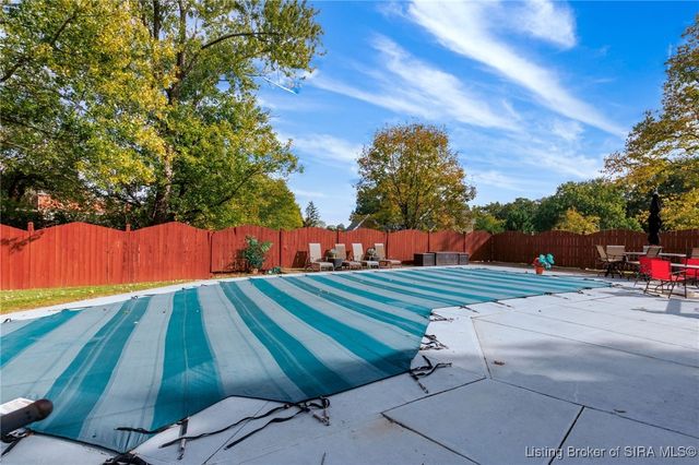 111 Trimingham Road, New Albany, IN 47150