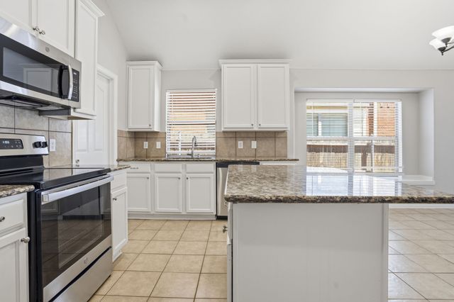 636 Brooks Street, Crowley, TX 76036