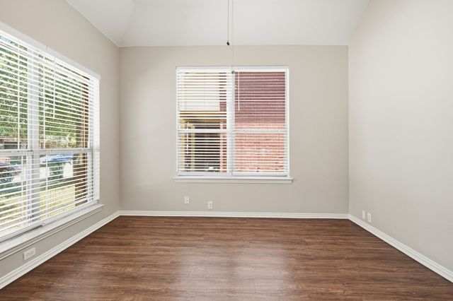 636 Brooks Street, Crowley, TX 76036