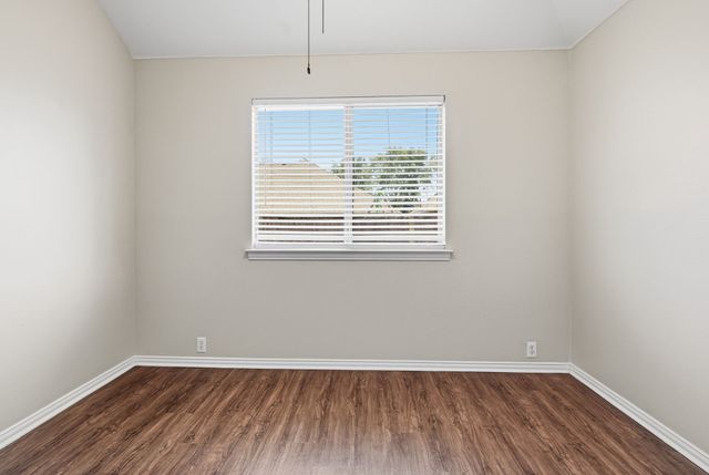 636 Brooks Street, Crowley, TX 76036