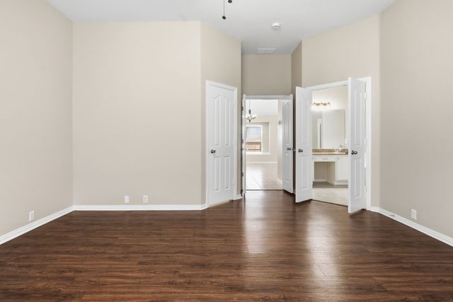 636 Brooks Street, Crowley, TX 76036