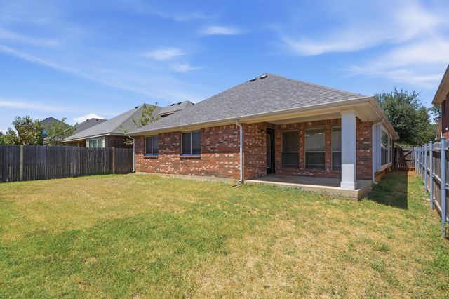 636 Brooks Street, Crowley, TX 76036