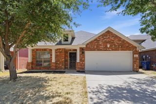 636 Brooks Street, Crowley, TX 76036