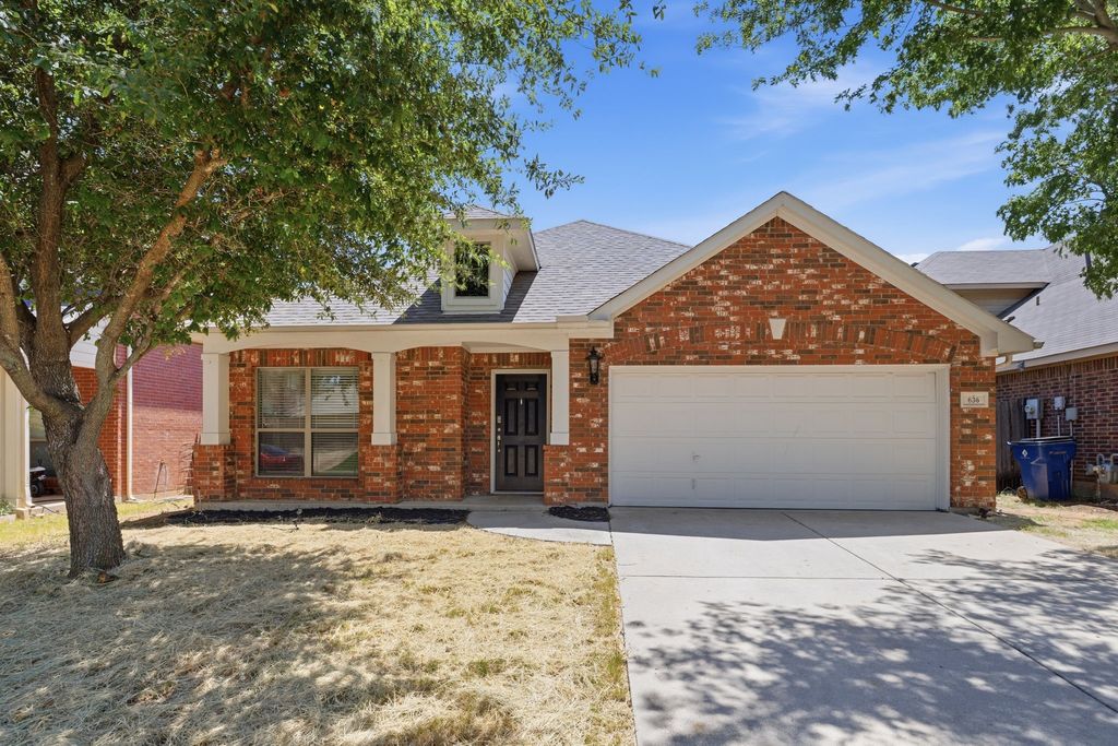 636 Brooks Street, Crowley, TX 76036