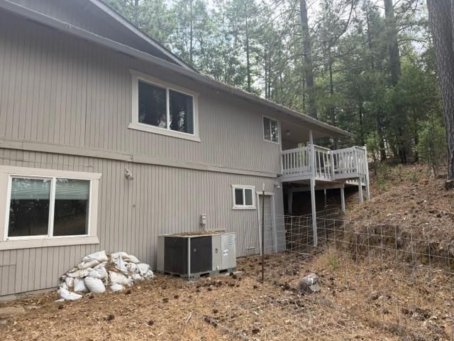 21084 Hilltop Rd, Pine Grove, CA 95665