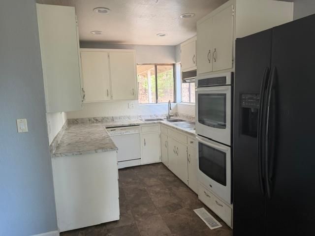21084 Hilltop Rd, Pine Grove, CA 95665