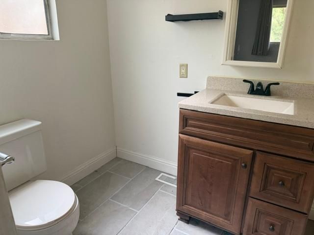 21084 Hilltop Rd, Pine Grove, CA 95665