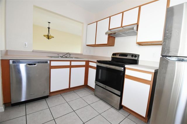 9612 SEADALE COURT 201, Riverview, FL 33578