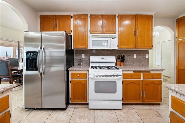 5608 Via Escalante, Jurupa Valley, CA 92509