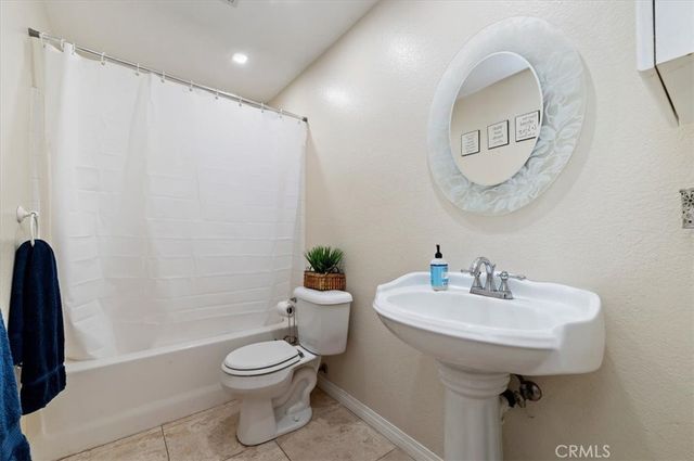 5608 Via Escalante, Jurupa Valley, CA 92509