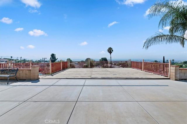5608 Via Escalante, Jurupa Valley, CA 92509