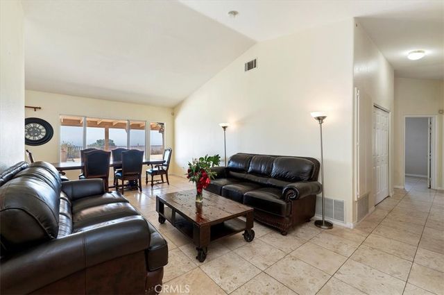 5608 Via Escalante, Jurupa Valley, CA 92509