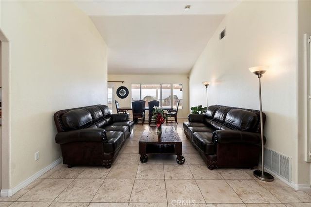 5608 Via Escalante, Jurupa Valley, CA 92509