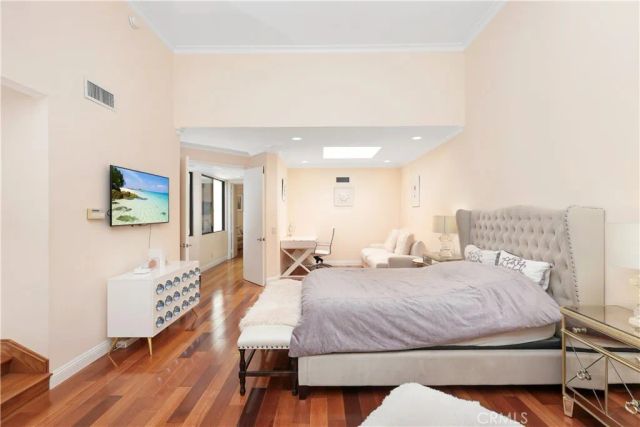 2235 Century Hill, Los Angeles, CA 90067