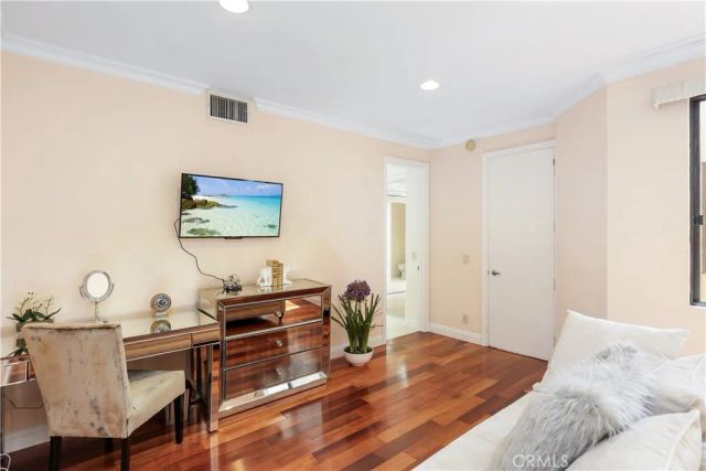 2235 Century Hill, Los Angeles, CA 90067