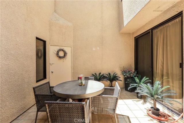 2235 Century Hill, Los Angeles, CA 90067