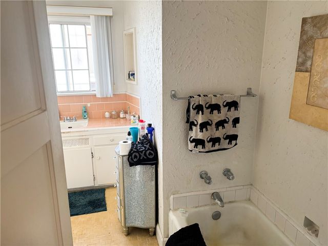 1658 W 109th Place, Los Angeles, CA 90047