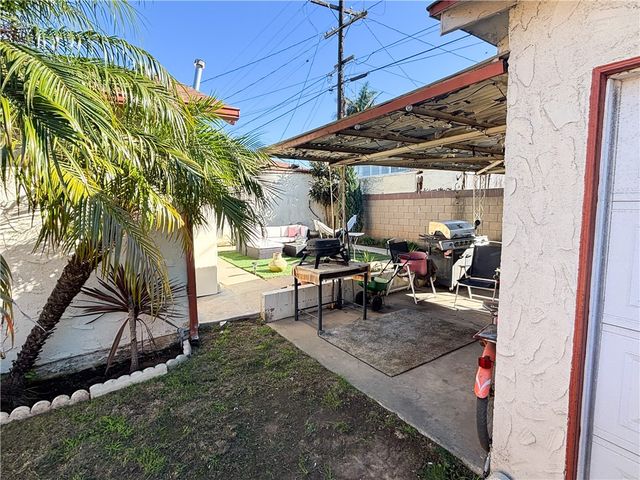 1658 W 109th Place, Los Angeles, CA 90047