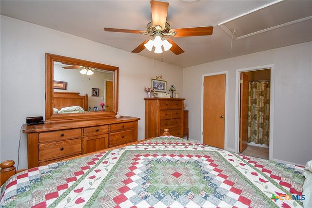 1510 Michael Street, El Campo, TX 77437