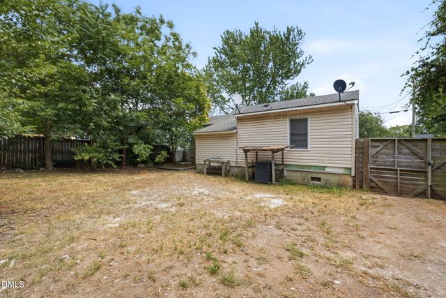 2716 Knowles Street, Raleigh, NC 27603