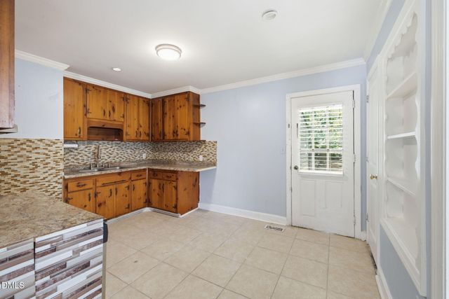 2716 Knowles Street, Raleigh, NC 27603