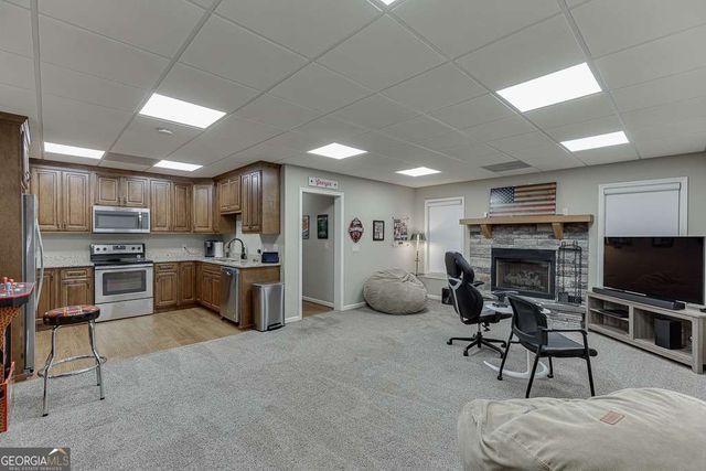 411 Meadow Lake Terrace, Hoschton, GA 30548