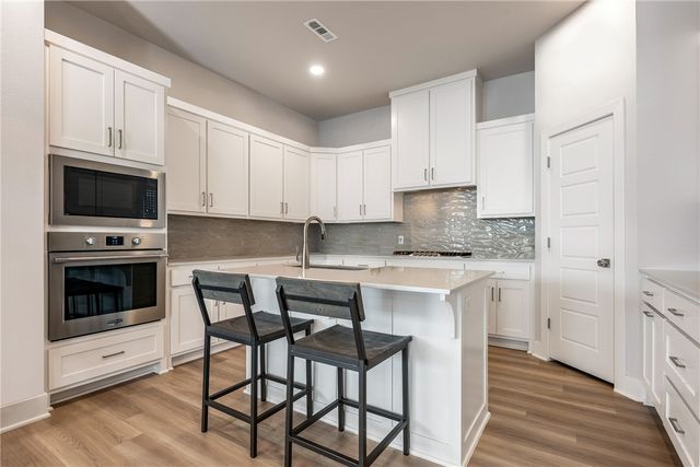 6207 SW Prism Path Street, Bentonville, AR 72713