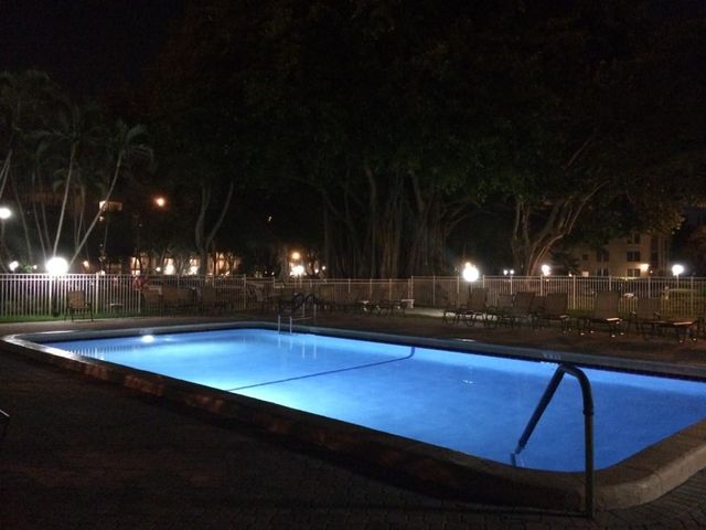 2671 S Course Drive 204, Pompano Beach, FL 33069