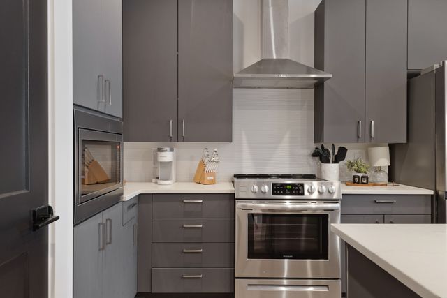 303 31st Ave N Apt 206, Nashville, TN 37203