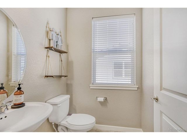 333 N 64th Ave, Greeley, CO 80634