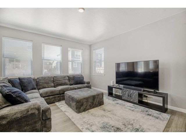 333 N 64th Ave, Greeley, CO 80634