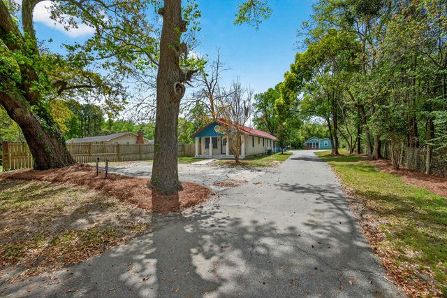 4317&4319 Davison Road, Ravenel, SC 29470
