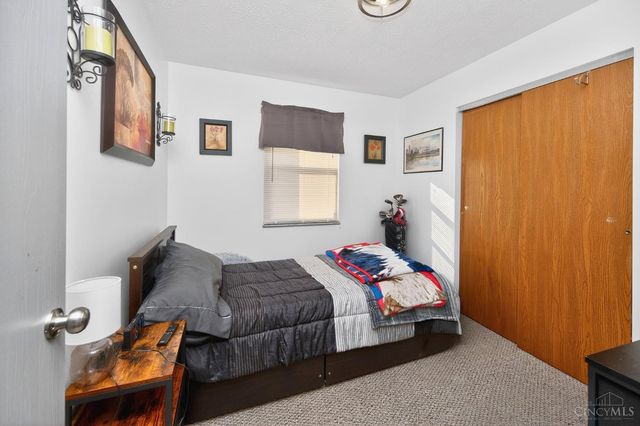 5860 Newtonsville Hutchinson Rd, Wayne Twp, OH 45103