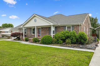 595 Pack Cir, Smithville, TN 37166