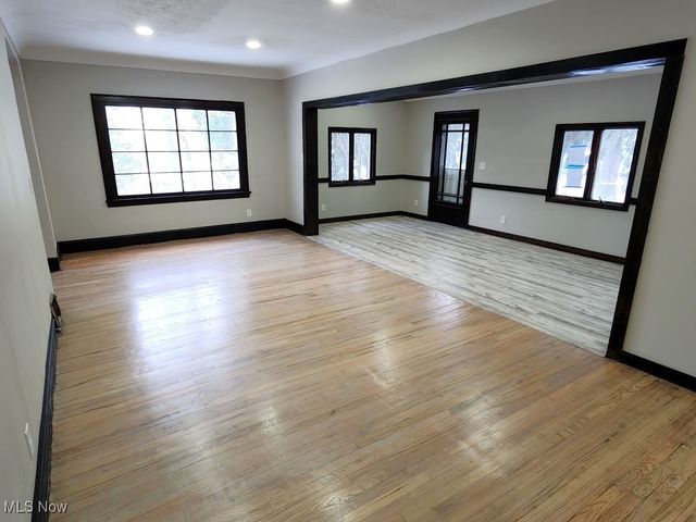 4601 E Sprague Road, Independence, OH 44131