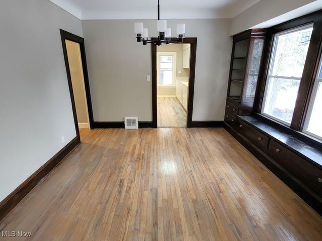 4601 E Sprague Road, Independence, OH 44131