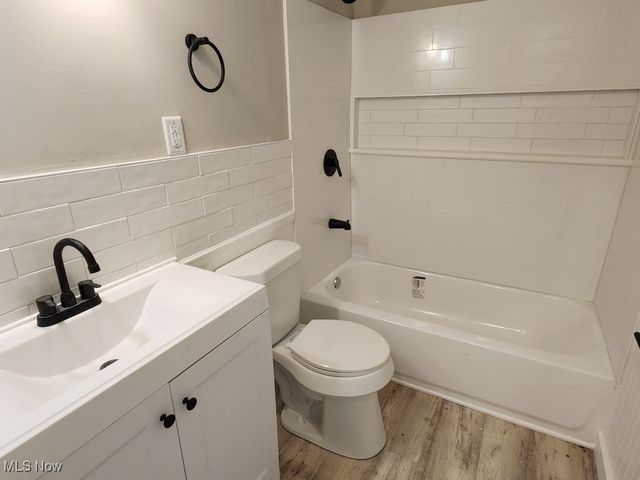 4601 E Sprague Road, Independence, OH 44131