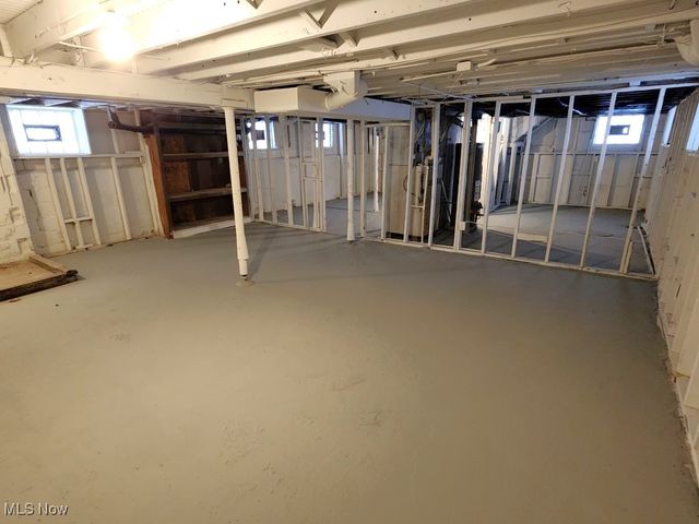 4601 E Sprague Road, Independence, OH 44131