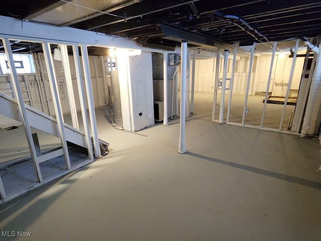 4601 E Sprague Road, Independence, OH 44131