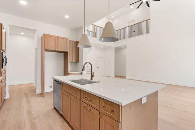 311 Mcdaniel Dr, Magnolia, TX 77354