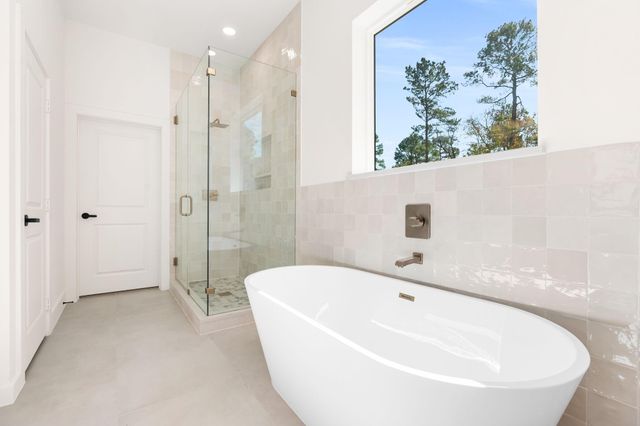 311 Mcdaniel Dr, Magnolia, TX 77354