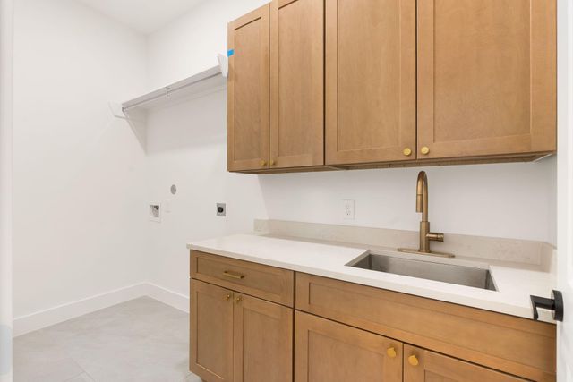 311 Mcdaniel Dr, Magnolia, TX 77354