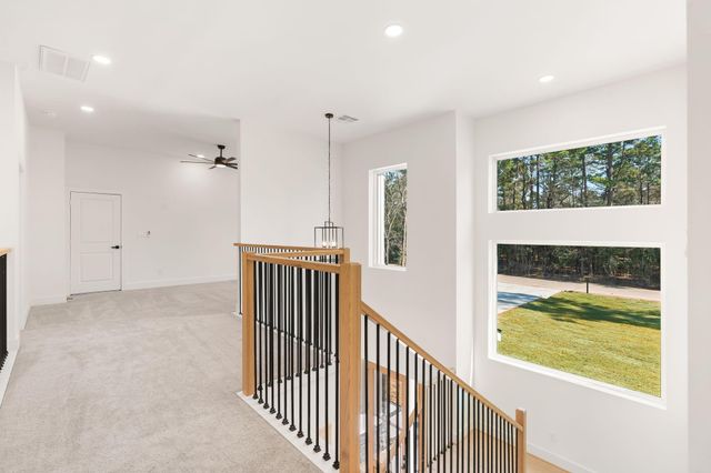 311 Mcdaniel Dr, Magnolia, TX 77354