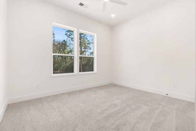 311 Mcdaniel Dr, Magnolia, TX 77354