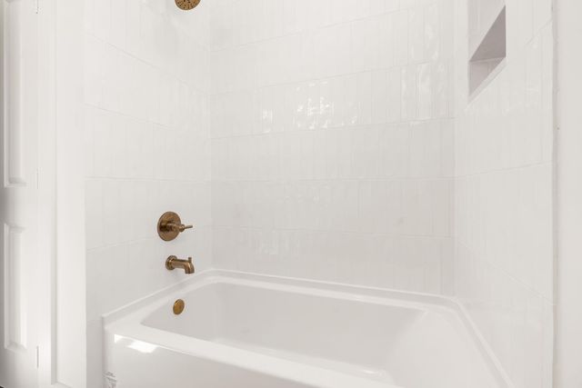 311 Mcdaniel Dr, Magnolia, TX 77354