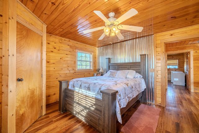 230 SILVER WATER LN, Counce, TN 38326